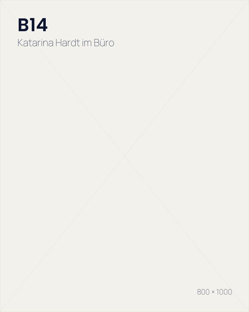 Katarina Hardt im Büro von Wärme mit System